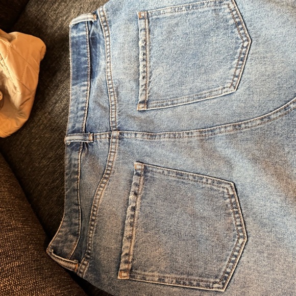 H&M Denim Blue Skirt with cut in front - Picture 7 of 9